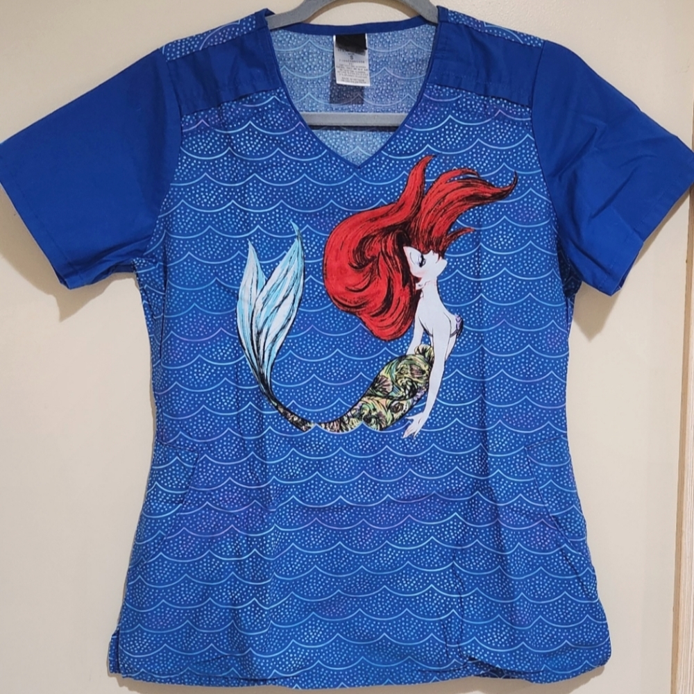 Disney The Little Mermaid Scrub Top Size Small